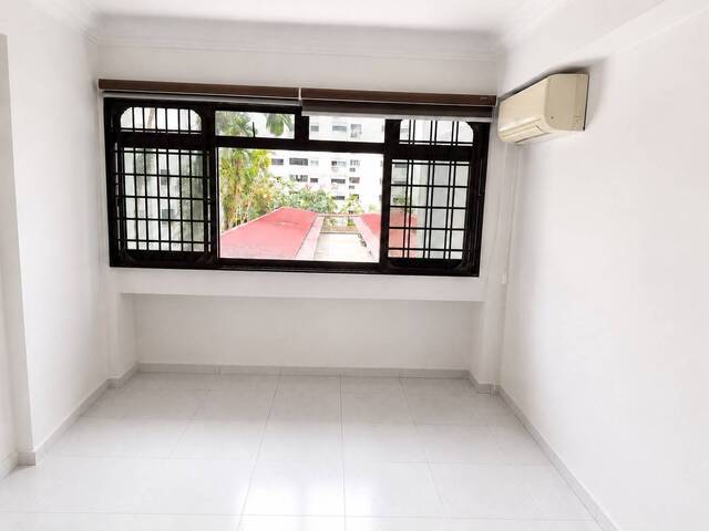 A common room for rent