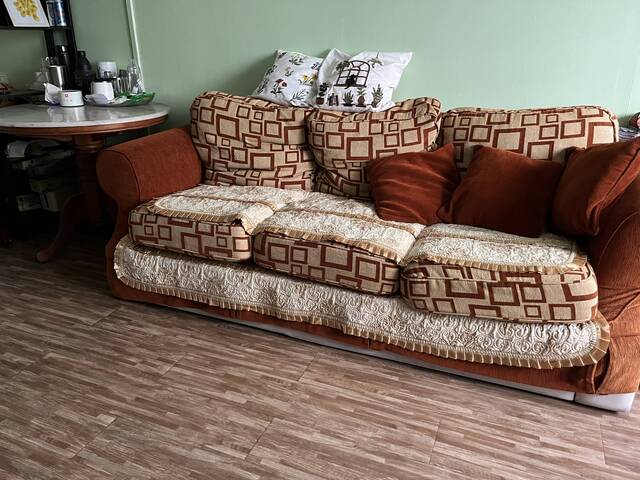 One room one hall for rent out/ Yishun MRT blk 304