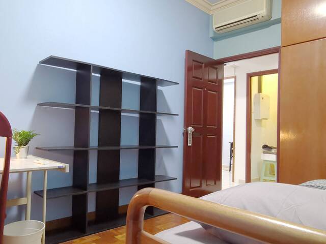 CR4 – Spacious Common Room for Rent at Hume Park 2 #08-07