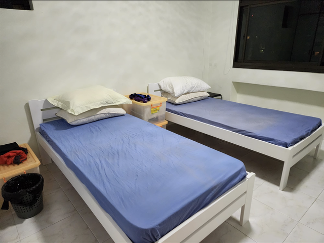 Sharing room