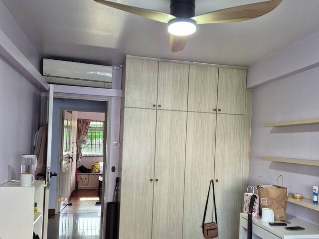 Tampines East Common Room available in Sept 5th onwards