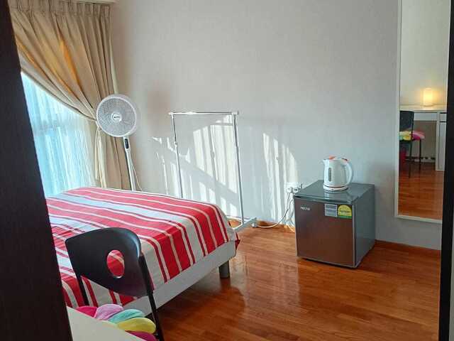 Master Room @ Pinnacle Duxton Tanjong Pagar - $2000 for 1 lady