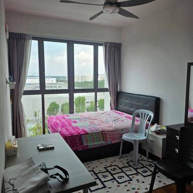 Master Bedroom for Rent