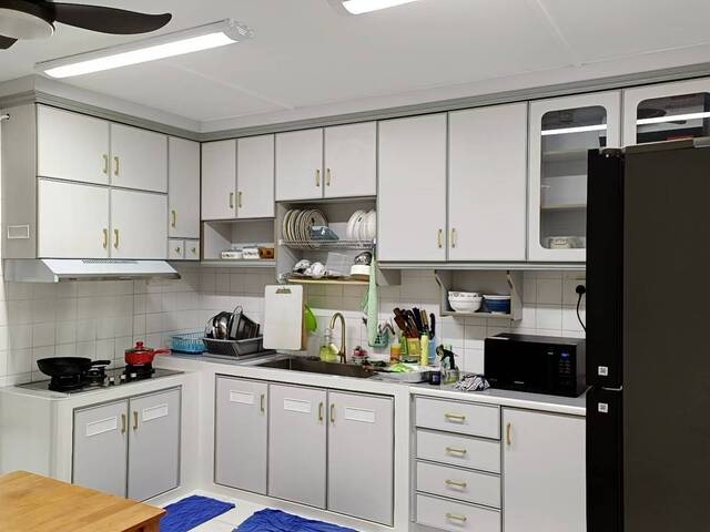 Female Shared Room for Rent (Big room)