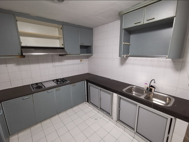 Room for rent / PAYA LEBAR / Master room / 1pax stay / Available 2 Aug