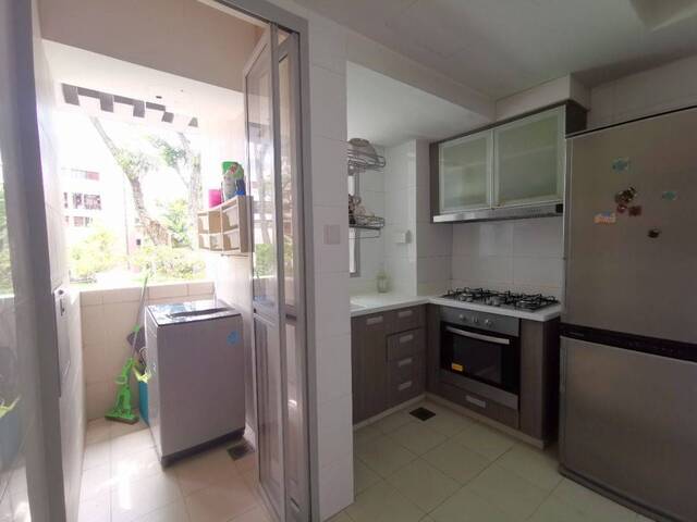 Room for rent / GEYLANG / Common room / 1pax stay / Available Immediately