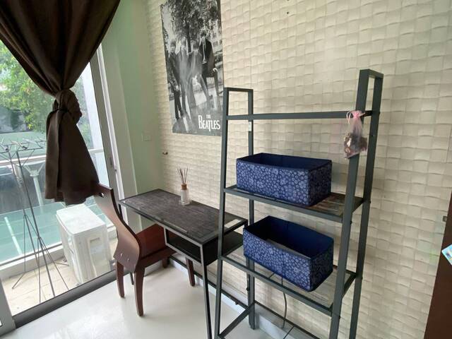 Room for rent / GEYLANG / Common room / 1pax stay / Available Immediately