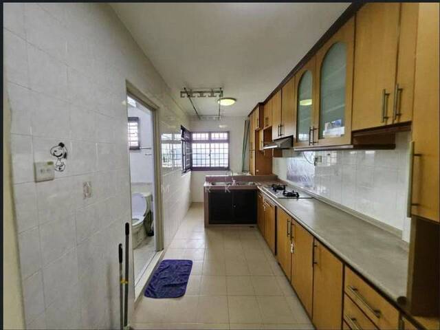 Master Bedroom for rent for Couples / Bachelors / Females in CHOA CHU KANG AREA (Near YEW TEE MRT)