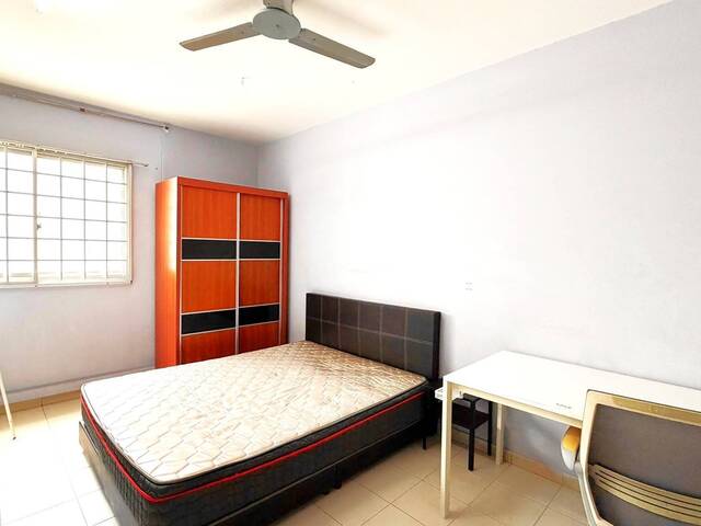 4-Room HDB for Sale at blk 106 Teck Whye Lane (no agent fee)
