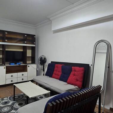SUPER CHEAP! (2+1)3 Room– Blk830 Woodlands street 83 – Near MRT! Renovated / Full Furnish with AC!
