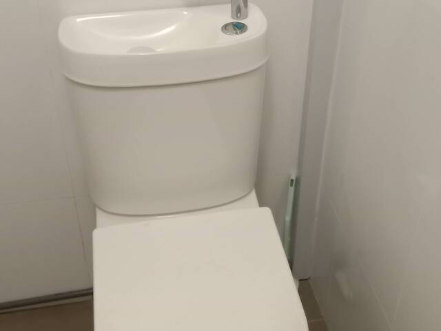 Master bedroom ensuite for rent in Queenstown