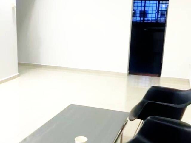 4R flat for rent at Blk 106 Gangsa Road, Near to Bukit Panjang MRT and Petir LRT (no agent fee)