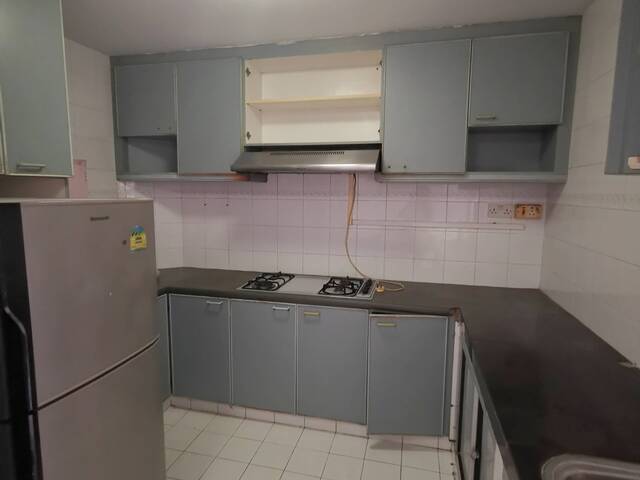 Room for rent / Paya leybar, Dakota / Master room / 1pax stay / Available 2 Sept