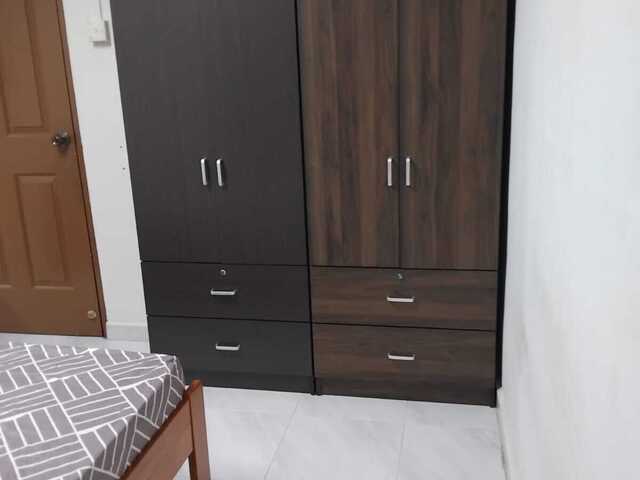 Blk 639 Ang Mo Kio - 5 mins walk Yio Chu Kang MRT - $1,100 for 2 pax (aircon + wifi)