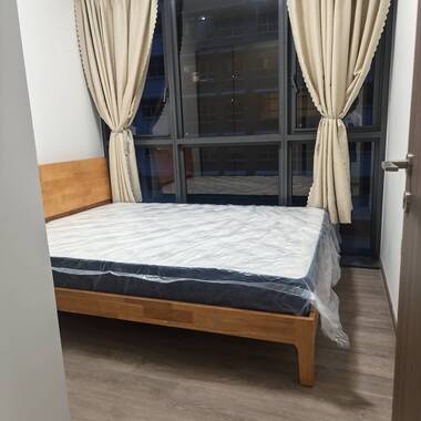 New condo in Bukit Batok Common/Master room for rent.