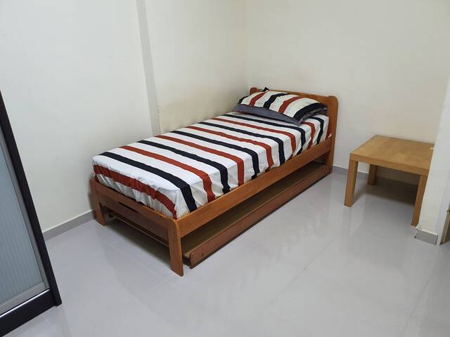 Common Room - $850.