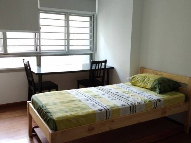 榜鹅雅房出租 / Common Room Near Punggol MRT