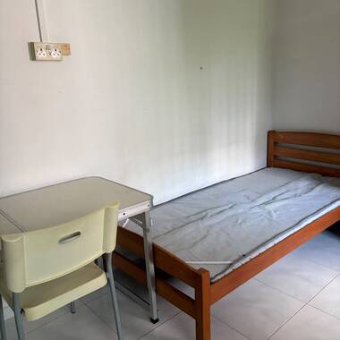 SHARE ROOM @ 517E Jurong West - $500 for 1 guy (aircon wifi)