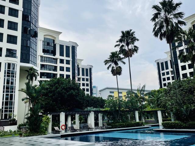 Eastpoint Green Condo Deluxe Common Room For Rent (Simei MRT - EWL/Green Line)