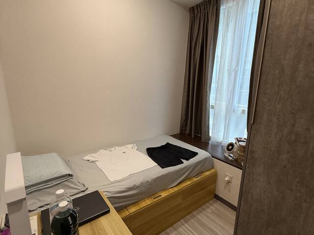 Condo room with own toilet