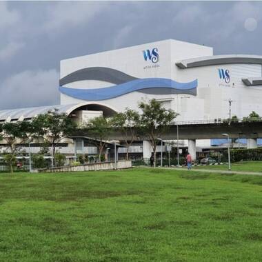 Privacy Room with attached bathroom, GYM, Swimming Pool, Near Mrt and Shopping Mall