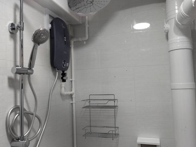 No Agent fees $800 Fully furnished room near Airport, STC and MRT for female tenant only