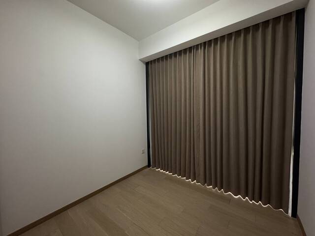 Brand New Condo Walk to Valley Point Mall