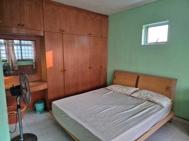 Master bedroom for rent
