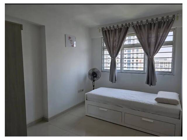 Common Room for Rent at Teban Gardens – Fully Furnished | Available to rent on 1st week of September