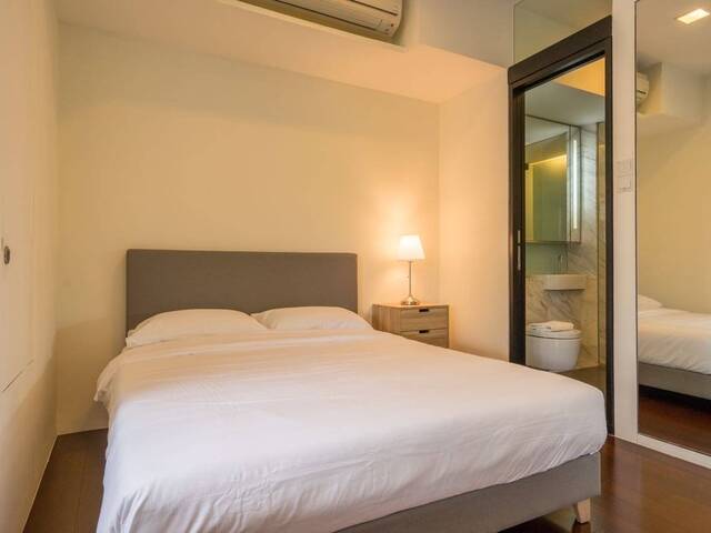Condo right behind Dhoby Ghaut MRT