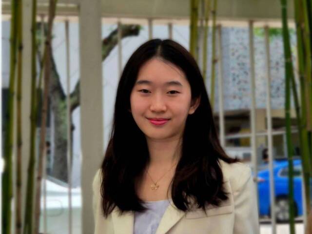 Genevieve is looking for a room in Pasir Panjang