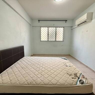 BLK 721, YISHUN Rooms for Rent