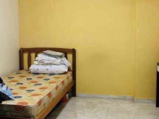Common room at 349 tampines street 33 for rent! Wifi available!
