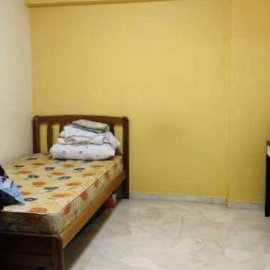 Common room at 349 tampines street 33 for rent! Wifi available!