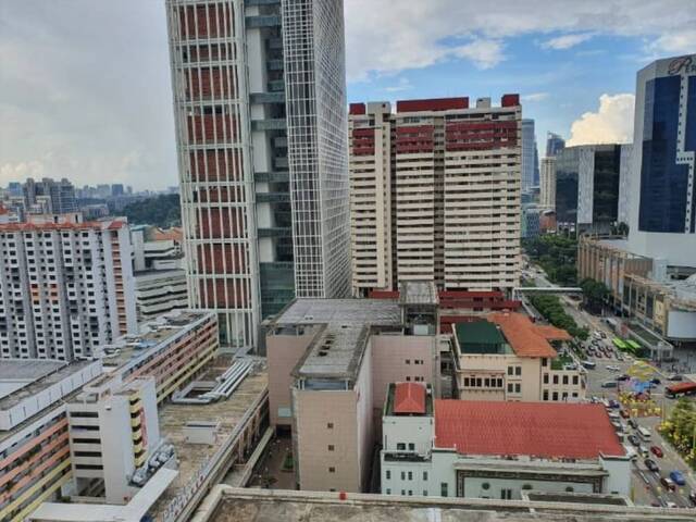 2 Common rooms, 2mins walk to Chinatown MRT, Above Shopping Mall, 2mins walk to Famous Food Centre