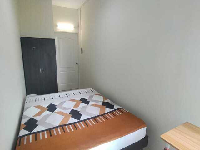 Room for rent/ TOA PAYOH / NOVENA / BOON KENG MRT/ Common room / 1pax stay / Available Immediately