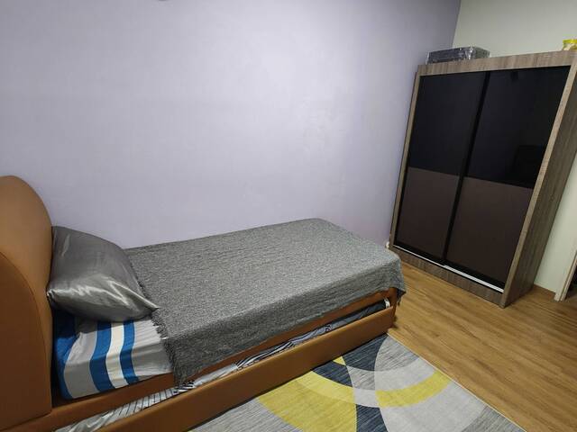 One common room for rent