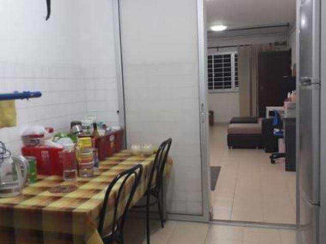 Comfortable Aircon Wifi Female Shared Common Room at Jurong west st. 41 (640457)