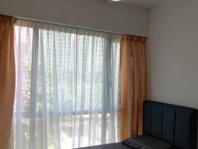 Condo Common Room for Rent in Hougang