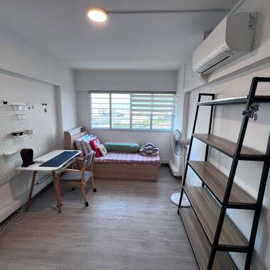 🏡 Common Room for Rent – 1–2 Mins Walk to Tampines West MRT 🏡