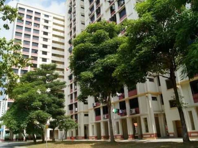 Common Room for rent at Blk 917 Hougang Avenue, (Single Pax Only). NO AGENT FEE