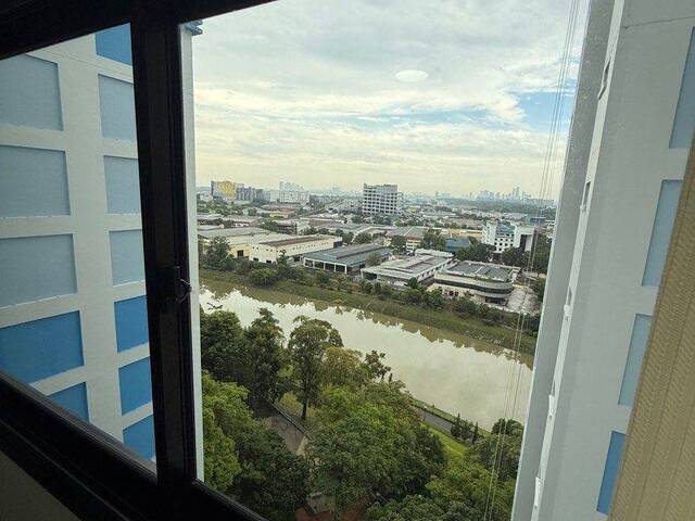 Yew Tee MRT Common Room