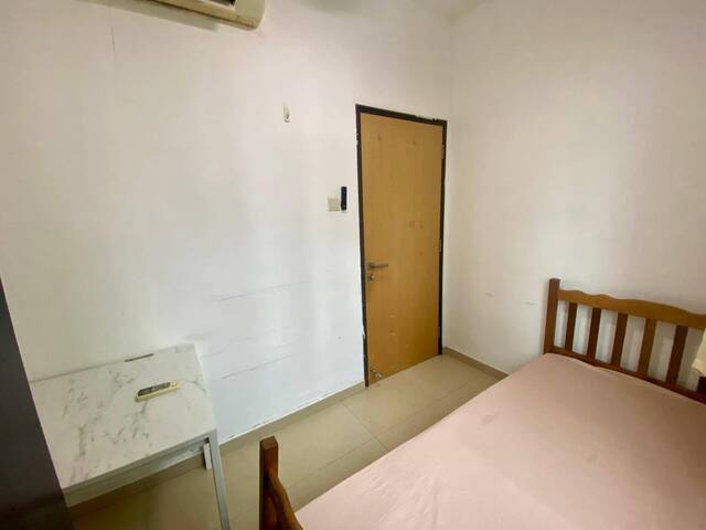 Room for rent / TOA PAYOH / Common room / 1pax stay / Available 26 Sept