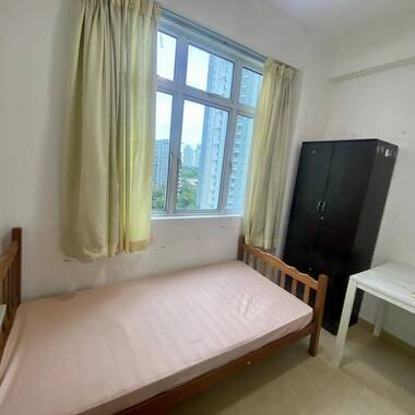 Room for rent / TOA PAYOH / Common room / 1pax stay / Available 25 Oct