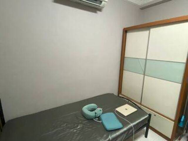 City Redhill MRT , Share Common Room for Working Female Rental , Move In Available