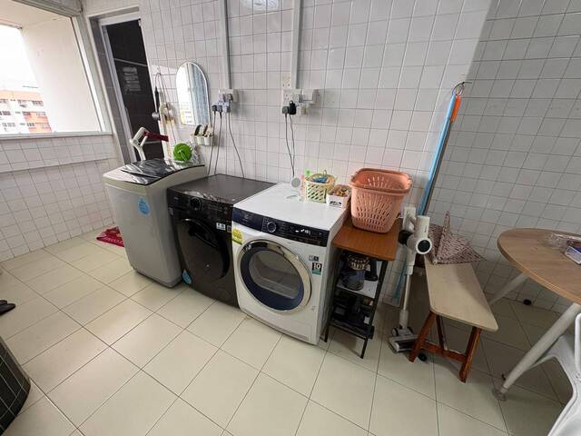 Blk 402义顺房間出租
