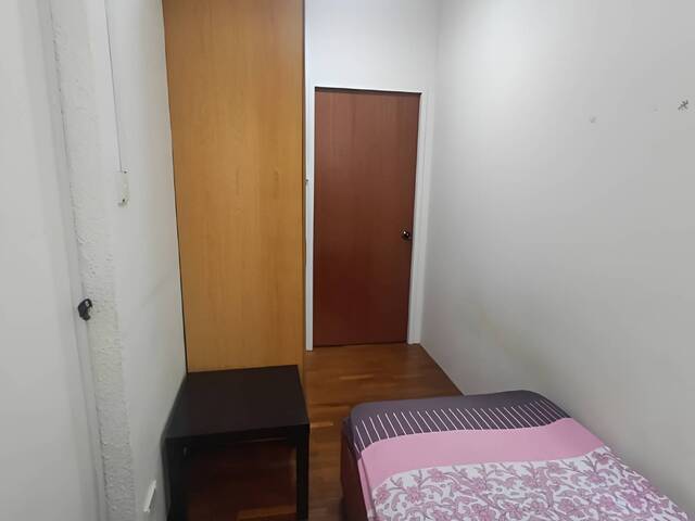 Room for rent / NEWTON / Common room / 1pax stay / Available 11 Sept