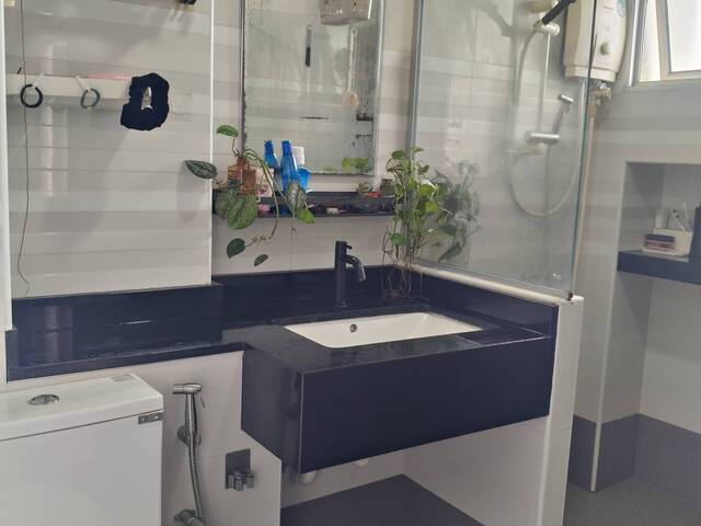 HDB room for rent, walking distance to Pasir Ris MRT.