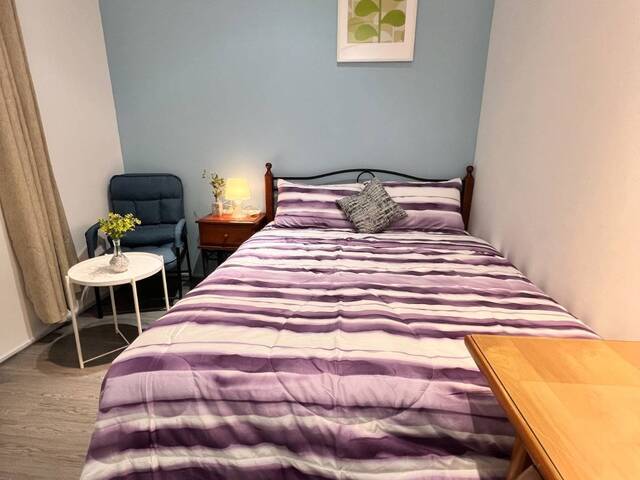 Furnished Room at Bukit Timah — 2 Mins to Sixth Avenue MRT