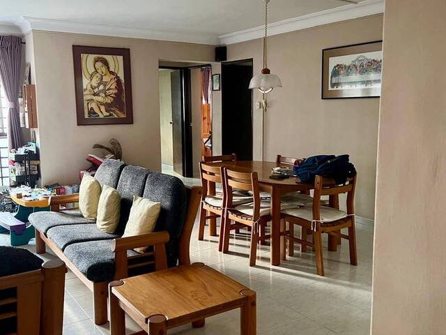 Spacious & Fully Furnished 5 Room HDB Blk 188B in Sengkang Near Rivervale Mall!